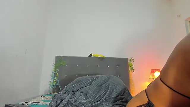 NoaBrowm online show from November 2025 09:48:01 PM