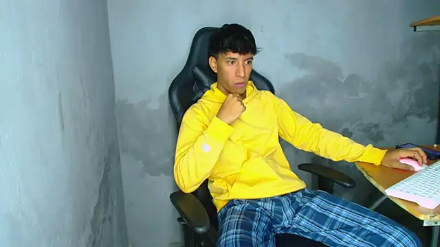 matteo rivas online show from April 2026 02:59:02 AM