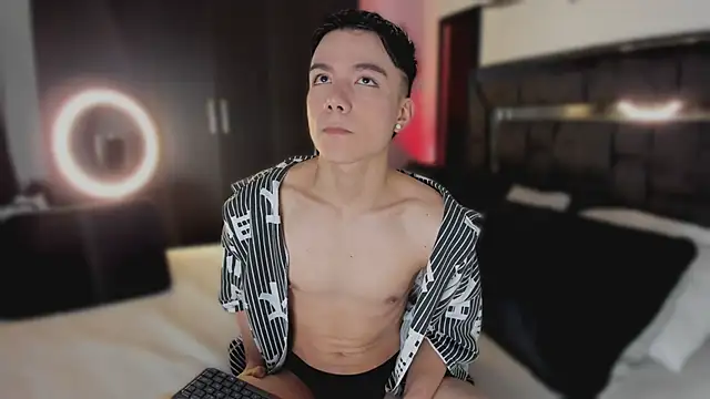 alanblack1 online show from March 2026 01:37:02 PM