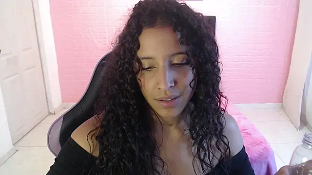 DULCE1609 online show from April 2026 01:42:02 AM