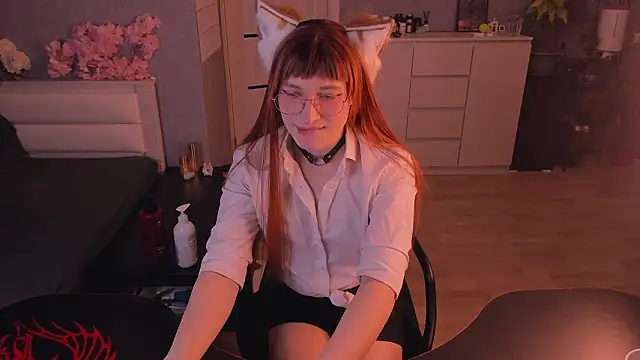 Snapshot of foxy_jpg chatting on March 2026 09:33:02 PM foxy jpg online show from March 2026 09:33:02 PM
