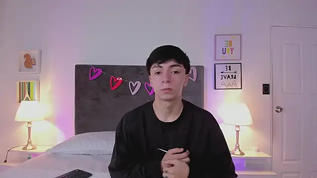 ethan and ava online show from February 2025 01:30:02 PM