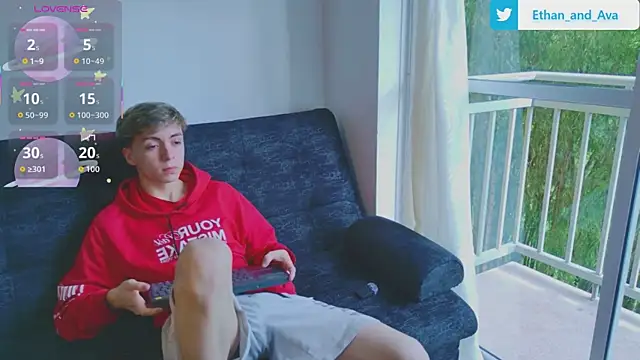 ethan and ava online show from October 2025 01:12:02 PM