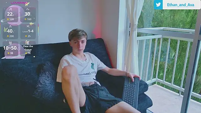 ethan and ava online show from October 2025 12:51:01 PM