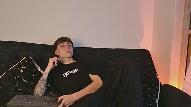 ethan and ava online show from February 2026 02:27:01 AM