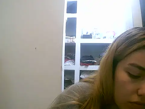 VittoriaTaylor online show from March 2026 05:00:02 AM