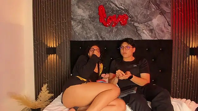 vanilla hot online show from February 2025 10:21:01 PM