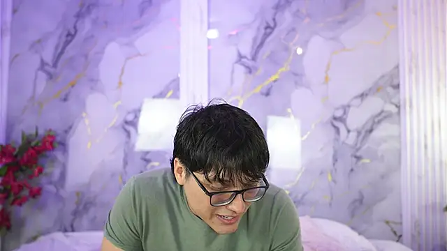 vanilla hot online show from September 2025 08:00:02 PM