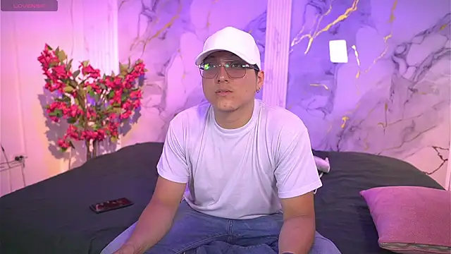 vanilla hot online show from December 2025 07:29:02 PM