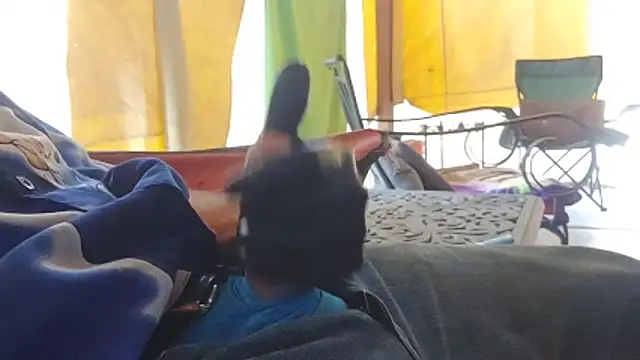 Snapshot of bwcbeat83 chatting on December 2025 09:00:02 PM bwcbeat83 online show from December 2025 09:00:02 PM