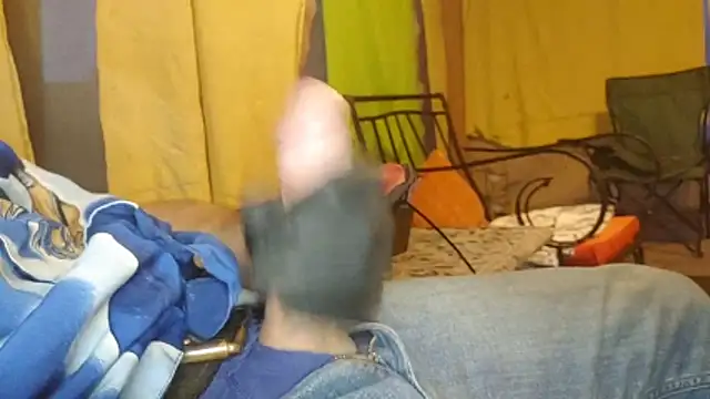 Snapshot of bwcbeat83 chatting on February 2026 01:23:02 AM bwcbeat83 online show from February 2026 01:23:02 AM