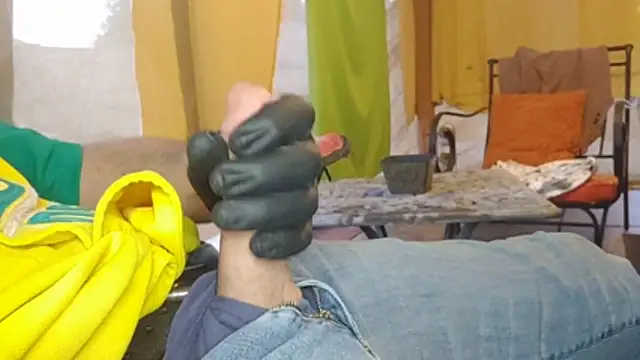 bwcbeat83 online show from March 2026 01:23:01 AM