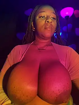 xoxoHotCoCo online show from February 2026 03:55:02 AM