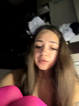 Snapshot of GeraBoobsi chatting on November 2025 11:45:01 AM GeraBoobsi online show from November 2025 11:45:01 AM