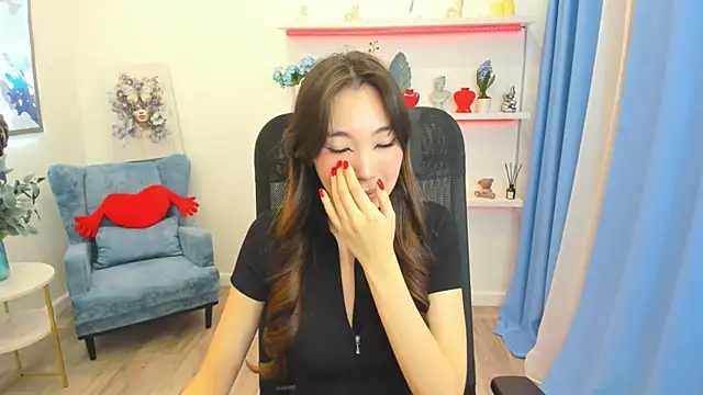 AnnaReyla online show from February 2026 02:27:02 AM