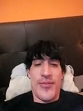 Snapshot of moutt99 chatting on January 2025 08:48:01 PM moutt99 online show from January 2025 08:48:01 PM