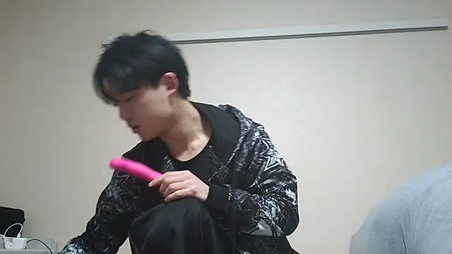 Snapshot of nunnun00 chatting on February 2025 12:14:02 PM nunnun00 online show from February 2025 12:14:02 PM