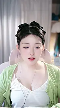 Dou-Dou-er online show from March 2026 08:26:33 AM