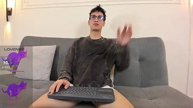 Snapshot of Cum_hunters chatting on March 2026 03:23:02 AM Cum hunters online show from March 2026 03:23:02 AM