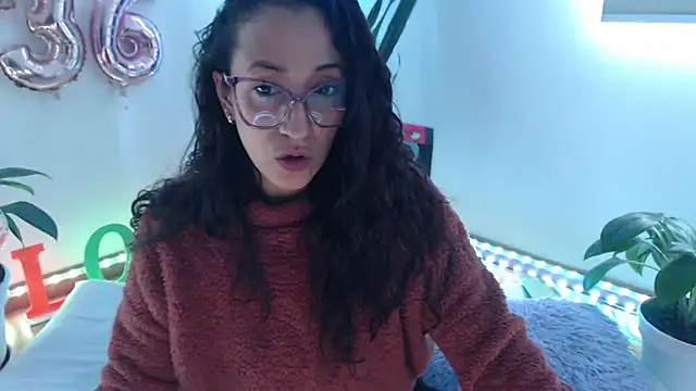 Snapshot of samy_love35 chatting on September 2025 08:42:01 PM samy love35 online show from September 2025 08:42:01 PM