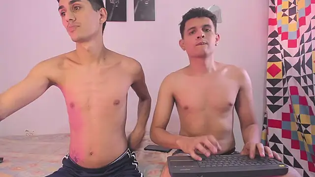 CoupleTwink12 online show from February 2026 07:36:01 PM