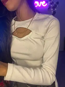 Snapshot of DrinkLikeFish chatting on February 2025 11:12:02 PM DrinkLikeFish online show from February 2025 11:12:02 PM