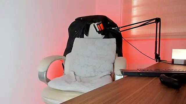 Snapshot of Fraannco chatting on February 2025 02:35:02 PM Fraannco online show from February 2025 02:35:02 PM