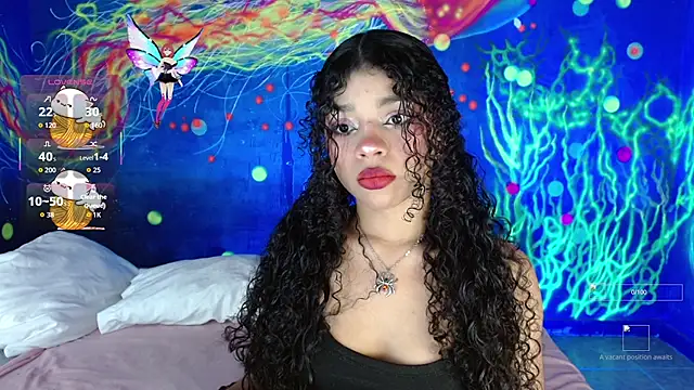 lucie petite online show from November 2025 06:29:02 PM