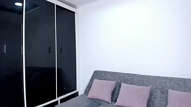 Snapshot of Alondra_Cutie chatting on February 2026 08:51:02 PM Alondra Cutie online show from February 2026 08:51:02 PM