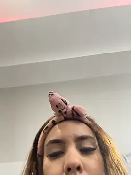 Alahiaa  online show from November 2025 12:42:01 AM