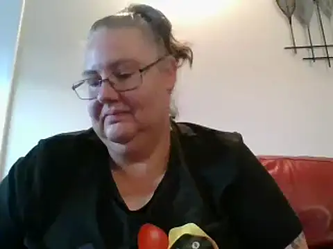 k1w1bbw online show from February 2025 06:36:02 AM