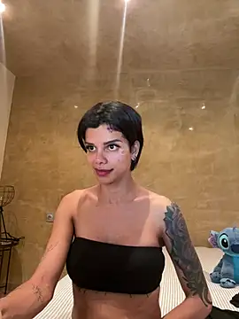 Snapshot of Rosariolovex chatting on February 2025 01:44:01 PM Rosariolovex online show from February 2025 01:44:01 PM