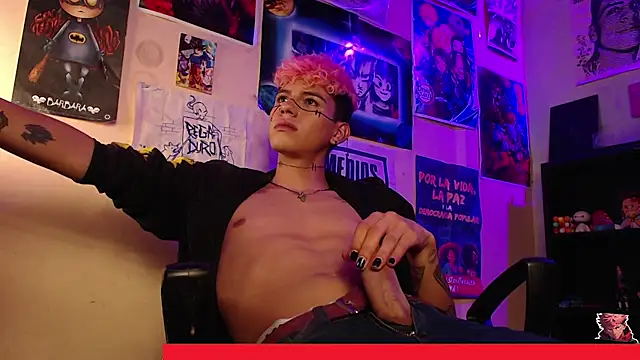 Mickey Magic online show from November 2025 03:56:01 AM