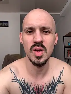 AssHunter4k online show from April 2026 08:02:02 AM