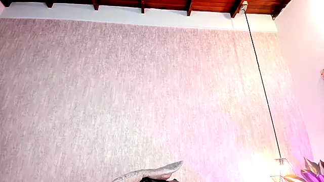 isabella zc online show from March 2025 03:07:01 PM