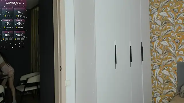 Anny Leps online show from September 2025 03:56:02 PM