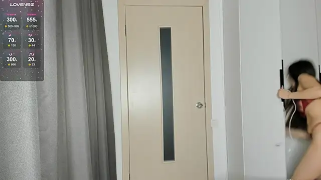 Anny Leps online show from October 2025 09:43:01 AM