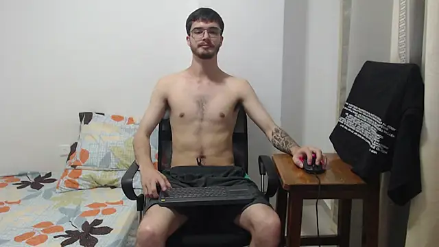 Aleex Miller online show from November 2025 10:45:02 PM