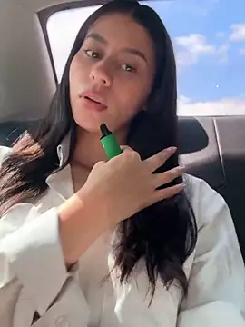 hannah brady online show from March 2025 02:59:02 PM