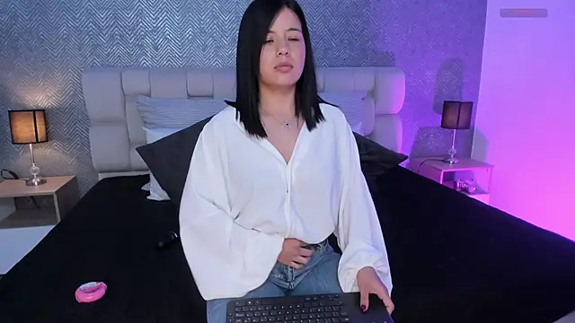 Snapshot of ah_mara_ chatting on February 2025 03:10:02 PM ah mara online show from February 2025 03:10:02 PM