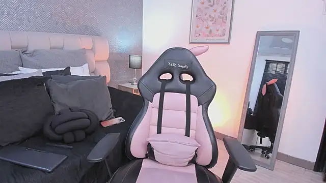 Snapshot of ah_mara_ chatting on November 2025 11:42:02 AM ah mara online show from November 2025 11:42:02 AM