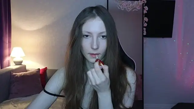 Snapshot of Sweeet_Lilit chatting on February 2025 02:20:02 AM Sweeet Lilit online show from February 2025 02:20:02 AM