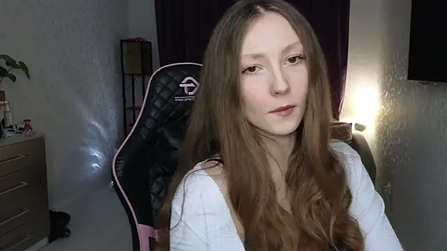 Snapshot of Sweeet_Lilit chatting on November 2025 09:38:02 PM Sweeet Lilit online show from November 2025 09:38:02 PM