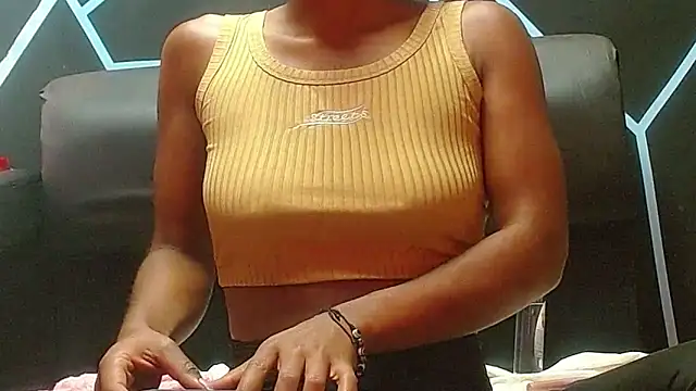 Snapshot of Biancalopez-02 chatting on September 2025 04:20:01 PM Biancalopez-02 online show from September 2025 04:20:01 PM