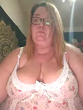 diosacurvy1984 online show from February 2026 11:20:01 PM