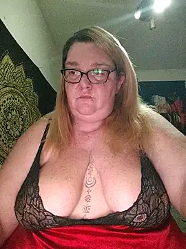 diosacurvy1984 online show from February 2026 11:10:02 PM