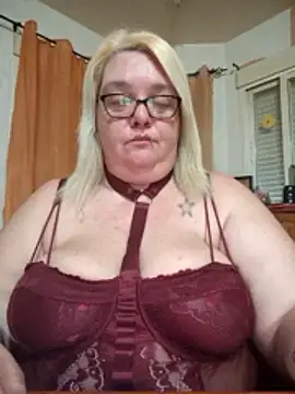 diosacurvy1984 online show from April 2026 07:14:01 AM