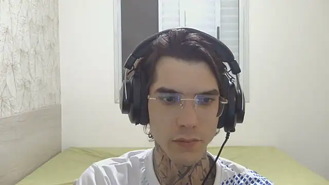 Snapshot of smokingink chatting on June 2026 12:02:02 AM smokingink online show from June 2026 12:02:02 AM