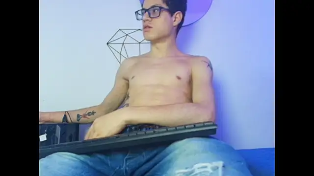 Snapshot of wolfandsky chatting on October 2025 11:47:02 AM wolfandsky online show from October 2025 11:47:02 AM