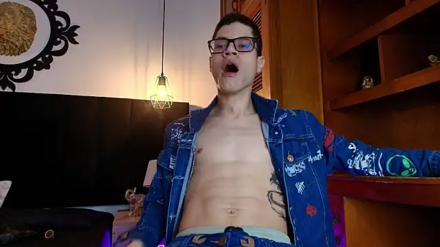 wolfandsky online show from April 2026 11:27:01 AM